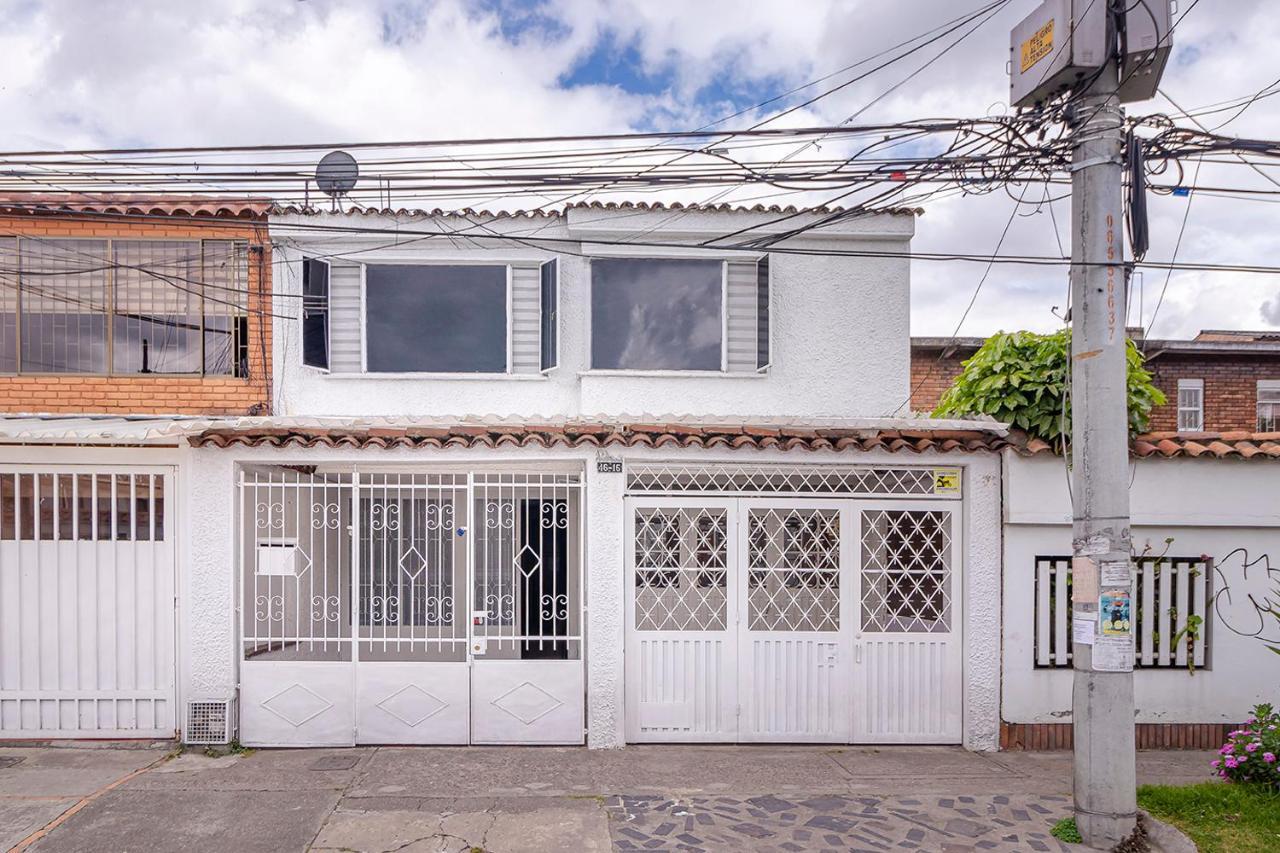 Ayenda Hostal El Tocororo ボゴタ エクステリア 写真