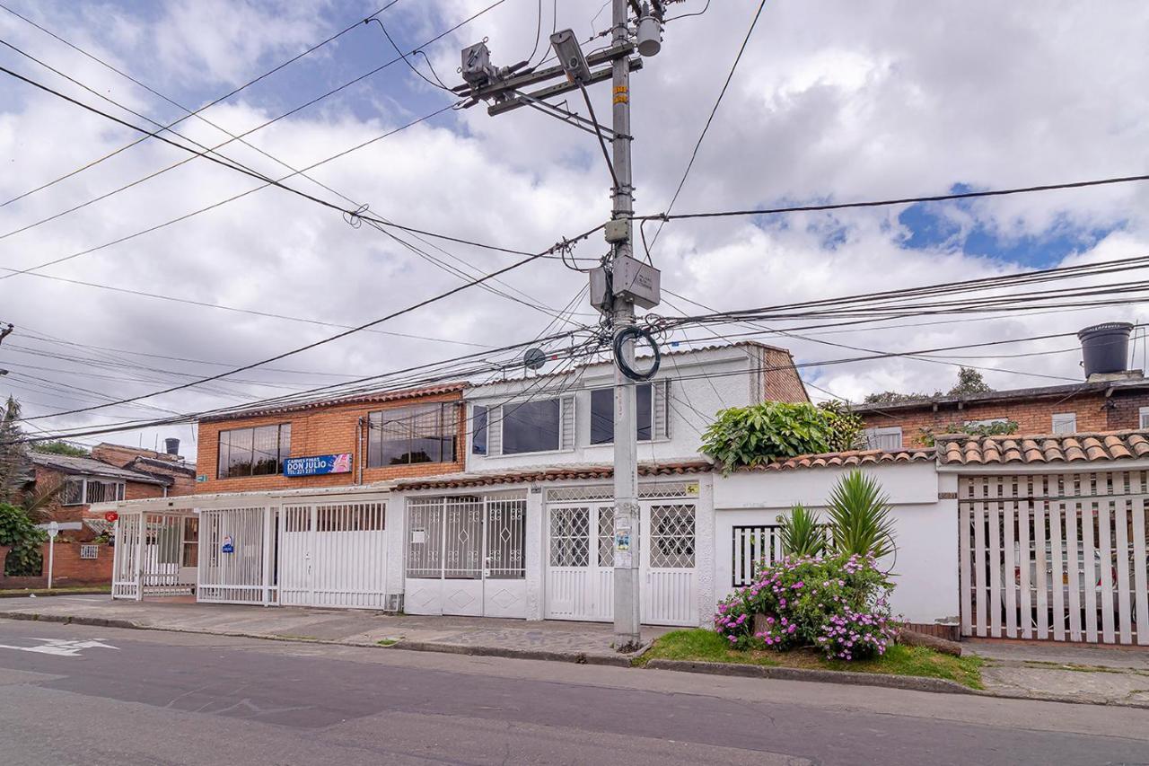 Ayenda Hostal El Tocororo ボゴタ エクステリア 写真