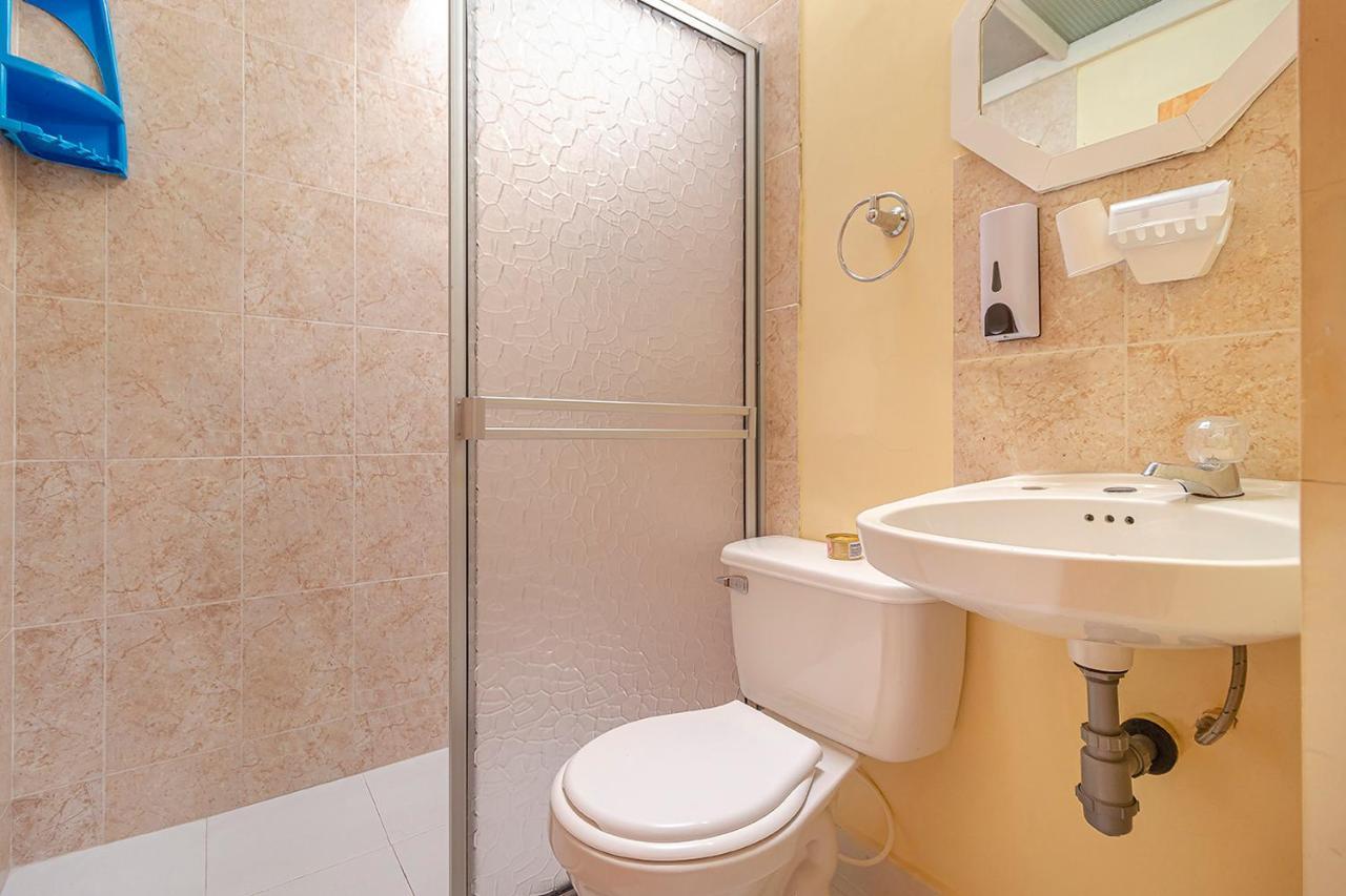 Ayenda Hostal El Tocororo ボゴタ エクステリア 写真